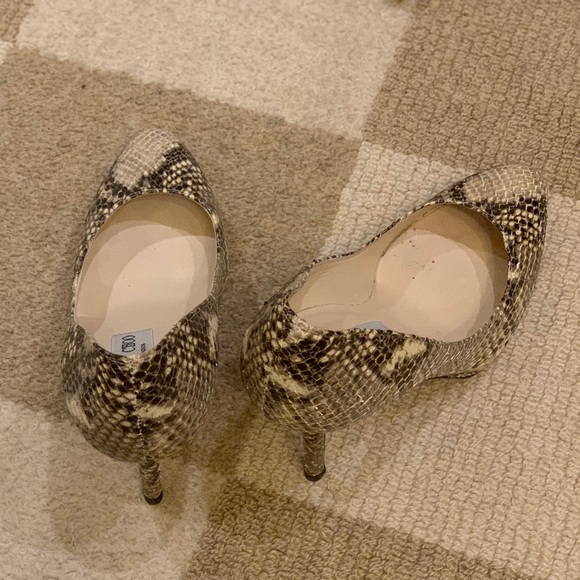 Jimmy Choo Snakeskin pump. - Picture 3 of 4